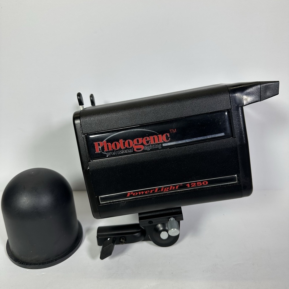 Photogenic Powerlight 1250 PL1250DROM Professional Flash No Bulb No Power Cable